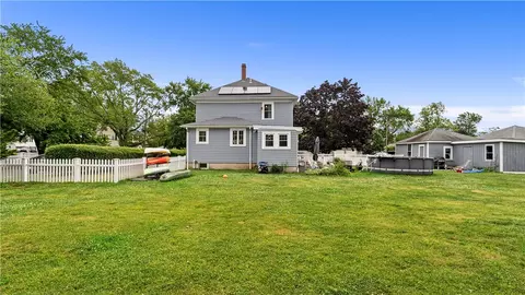 29 Burt St, Warwick, RI 02886 photo 41