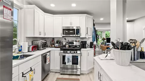 29 Burt St, Warwick, RI 02886 photo 22