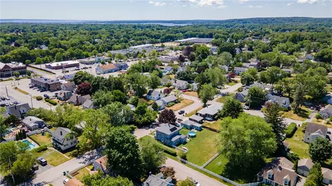 29 Burt St, Warwick, RI 02886 photo 45
