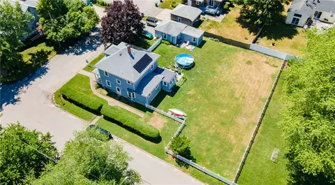 29 Burt St, Warwick, RI 02886 photo 5