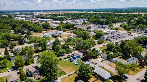 29 Burt St, Warwick, RI 02886 photo 46