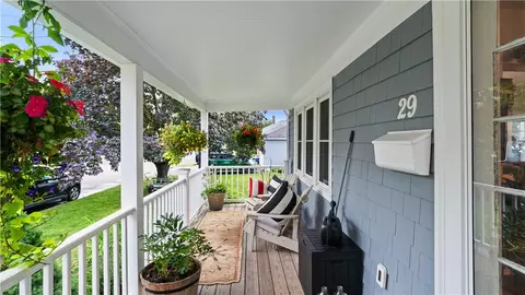 29 Burt St, Warwick, RI 02886 photo 8