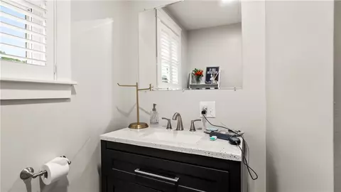 29 Burt St, Warwick, RI 02886 photo 19