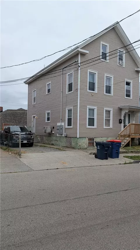155 Purchase St, New Bedford, MA 02740