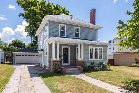 15 Modena Ave, Providence, RI 02908