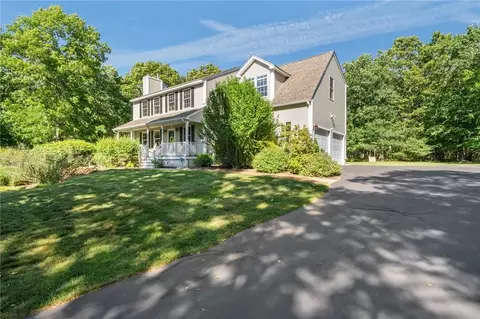 79 Clearview Dr, Richmond, RI 02892