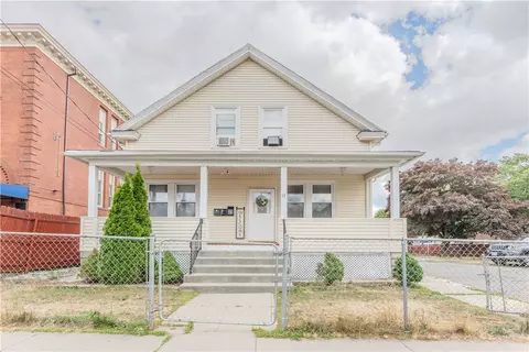 91 Berkshire St, Providence, RI 02908