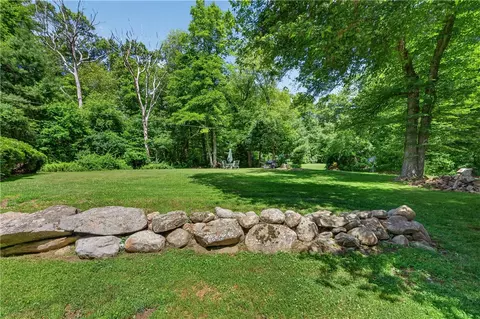 Exterior - 183 South Rd, Exeter, RI 02822 photo 4 of 6