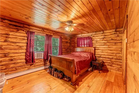 Bedroom - 183 South Rd, Exeter, RI 02822 photo 1 of 3