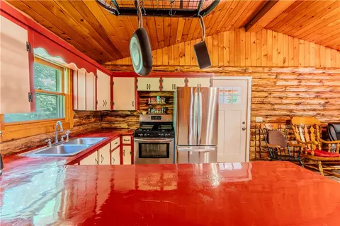 Kitchen - 183 South Rd, Exeter, RI 02822 photo 1 of 1