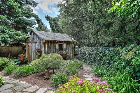 Exterior - 26 Bridge St, Warren, RI 02885 photo 10 of 15