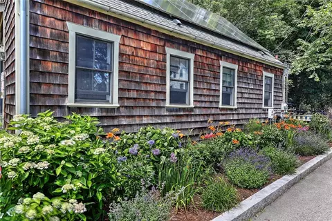 Exterior - 26 Bridge St, Warren, RI 02885 photo 2 of 15