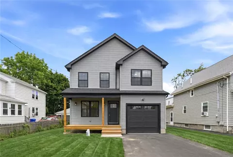 135 Owen Ave, Pawtucket, RI 02860