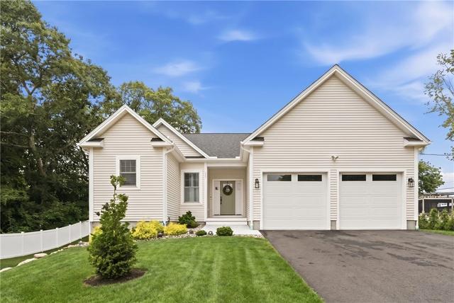 124 Oak St, South Kingstown, RI 02879