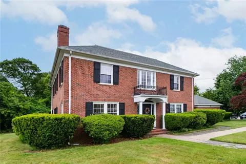 Exterior - 873 Warwick Ave, Warwick, RI 02888 photo 3 of 6