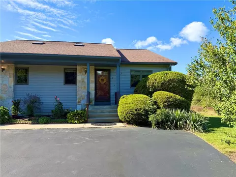 30 Acorn Ct #G6, South Kingstown, RI 02879