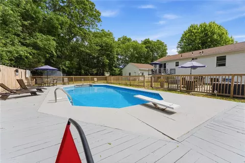 Exterior - 8 Sparrow Dr, Westerly, RI 02891 photo 9 of 17