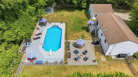 Exterior - 8 Sparrow Dr, Westerly, RI 02891 photo 5 of 17