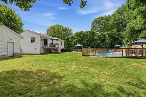 Exterior - 8 Sparrow Dr, Westerly, RI 02891 photo 4 of 17