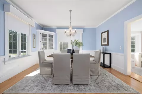 Dining - 127 Beacon Ave, Warwick, RI 02889 photo 3 of 3