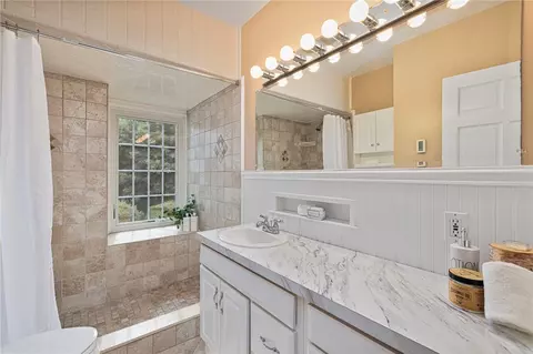 Bath - 127 Beacon Ave, Warwick, RI 02889 photo 4 of 4