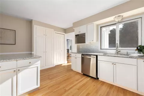 Kitchen - 127 Beacon Ave, Warwick, RI 02889 photo 3 of 3