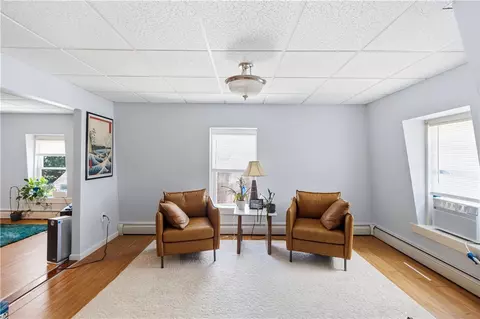 14 Garfield Ave, Rumford, RI 02916