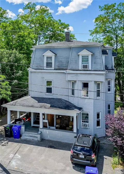 14 Garfield Ave, Rumford, RI 02916