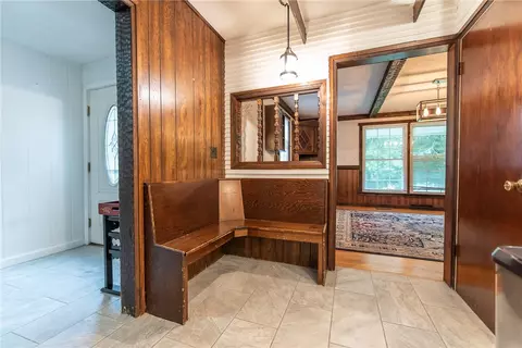 Entry Way - 11 Paris Irons Rd, Glocester, RI 02857 photo 2 of 4