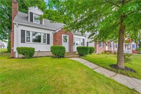 393 Sharon St, Providence, RI 02908