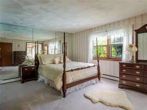 Bedroom - 9 Apache Ln, Cumberland, RI 02864 photo 1 of 3