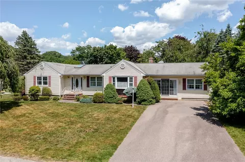 Exterior - 9 Apache Ln, Cumberland, RI 02864 photo 2 of 11