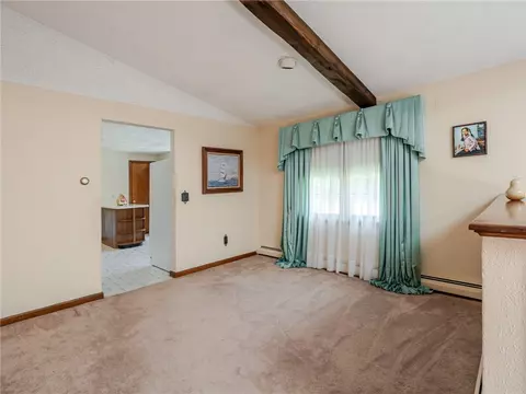 Living - 9 Apache Ln, Cumberland, RI 02864 photo 4 of 6