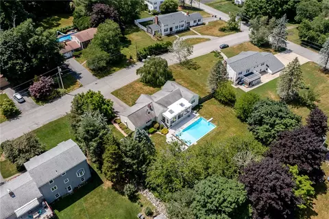 View/Area - 9 Apache Ln, Cumberland, RI 02864 photo 3 of 4
