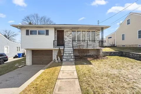 30 Dover Ave, East Providence, RI 02914
