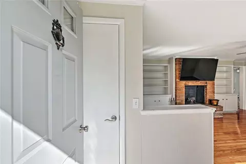 Entry Way - 15 Highland Rd, Glocester, RI 02814 photo 1 of 5
