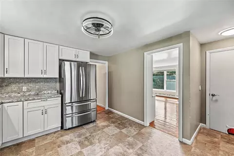 Entry Way - 15 Highland Rd, Glocester, RI 02814 photo 2 of 5