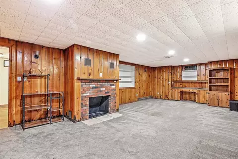 Living - 15 Highland Rd, Glocester, RI 02814 photo 5 of 7