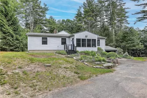 89 Skunk Hill Rd, Hope Valley, RI 02832