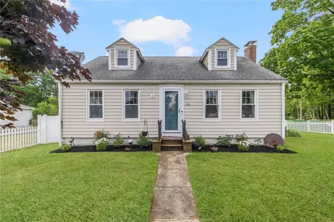 103 Howard Ave, Pascoag, RI 02859