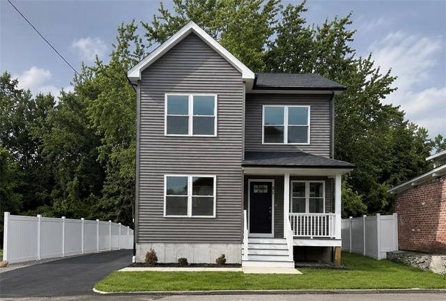 31 Tucker St, Warwick, RI 02886