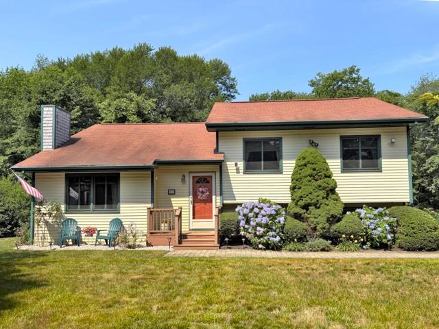 401 Gondola Ave, Jamestown, RI 02835