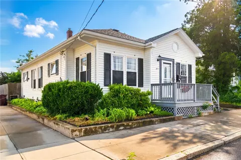195 Elmore Ave, Woonsocket, RI 02895 photo 40