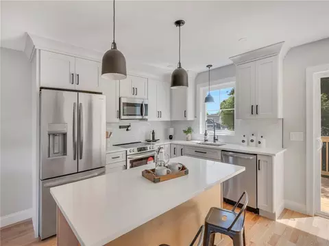 256 Point Ave, Warwick, RI 02889 photo 4