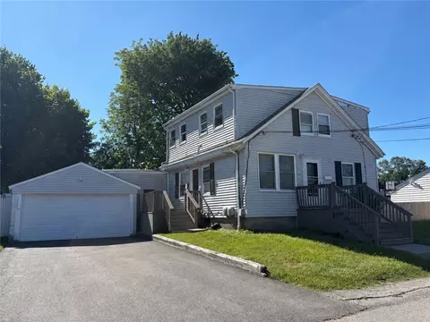 118 Barrett Ave, North Providence, RI 02904