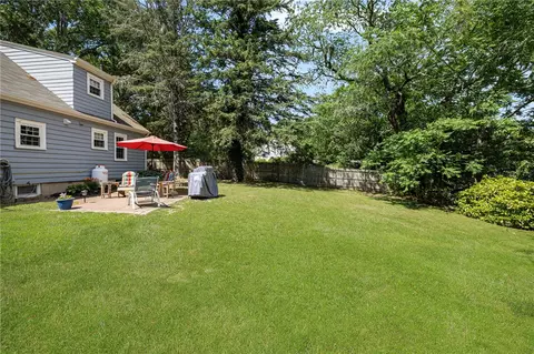 Exterior - 26 Tarleton Rd, South Kingstown, RI 02879 photo 7 of 8