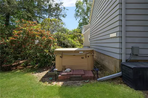 Exterior - 26 Tarleton Rd, South Kingstown, RI 02879 photo 6 of 8