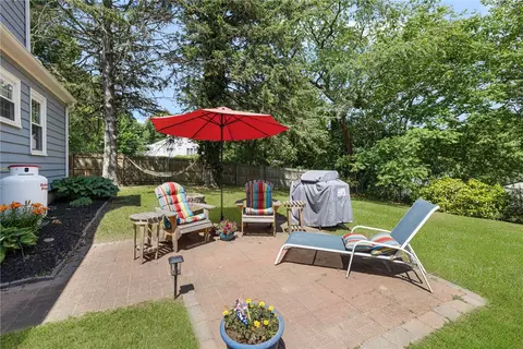 Exterior - 26 Tarleton Rd, South Kingstown, RI 02879 photo 3 of 8
