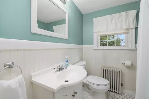 Bath - 26 Tarleton Rd, South Kingstown, RI 02879 photo 4 of 4
