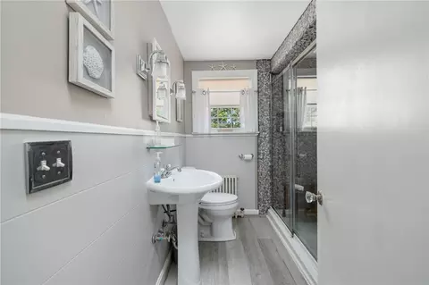 Bath - 26 Tarleton Rd, South Kingstown, RI 02879 photo 1 of 4